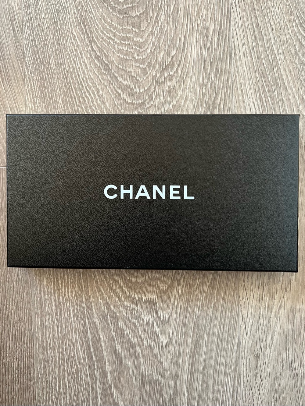 Chanel Box (BB328)